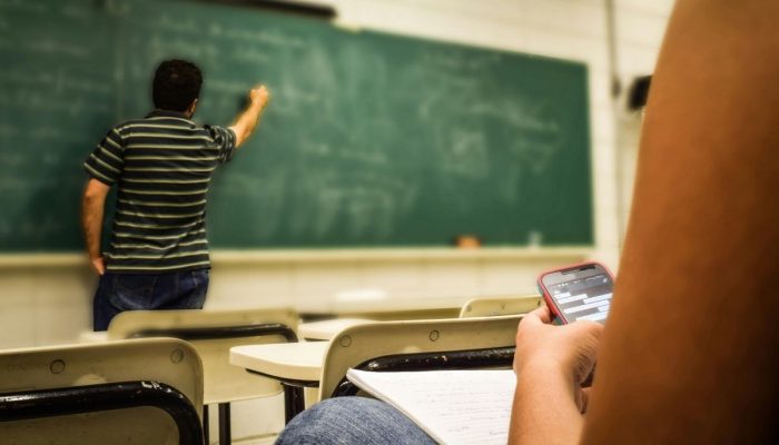 escola-ilustrativa.jpg escola-ilustrativa.jpg